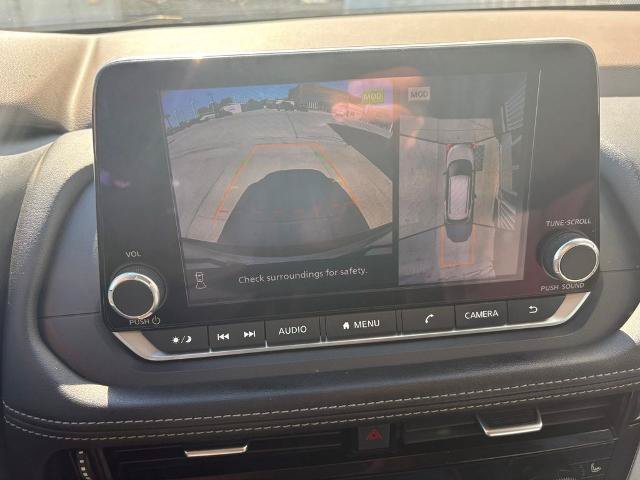 Used 2022 Nissan Rogue SV AWD/4WD image 19