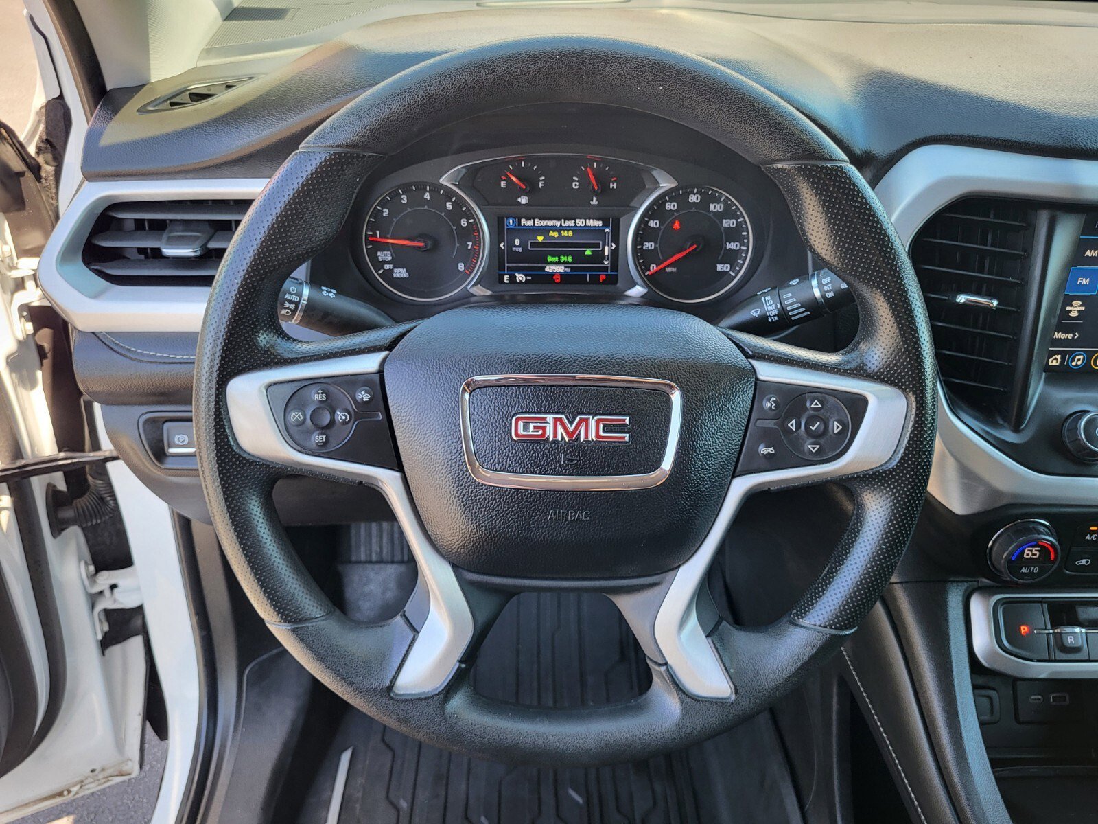 Used 2023 GMC Acadia SLE w/ LPO, Floor Liner Package image 25