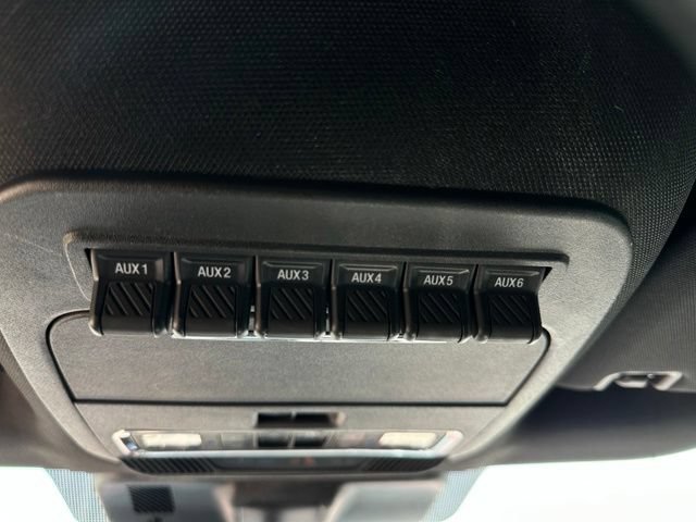 Certified 2022 Ford F150 Raptor w/ Raptor 37 Performance Package AWD/4WD image 25