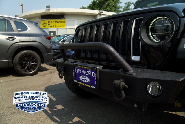 Used 2019 Jeep Wrangler Unlimited Sahara w/ Dual Top Group AWD/4WD image 7