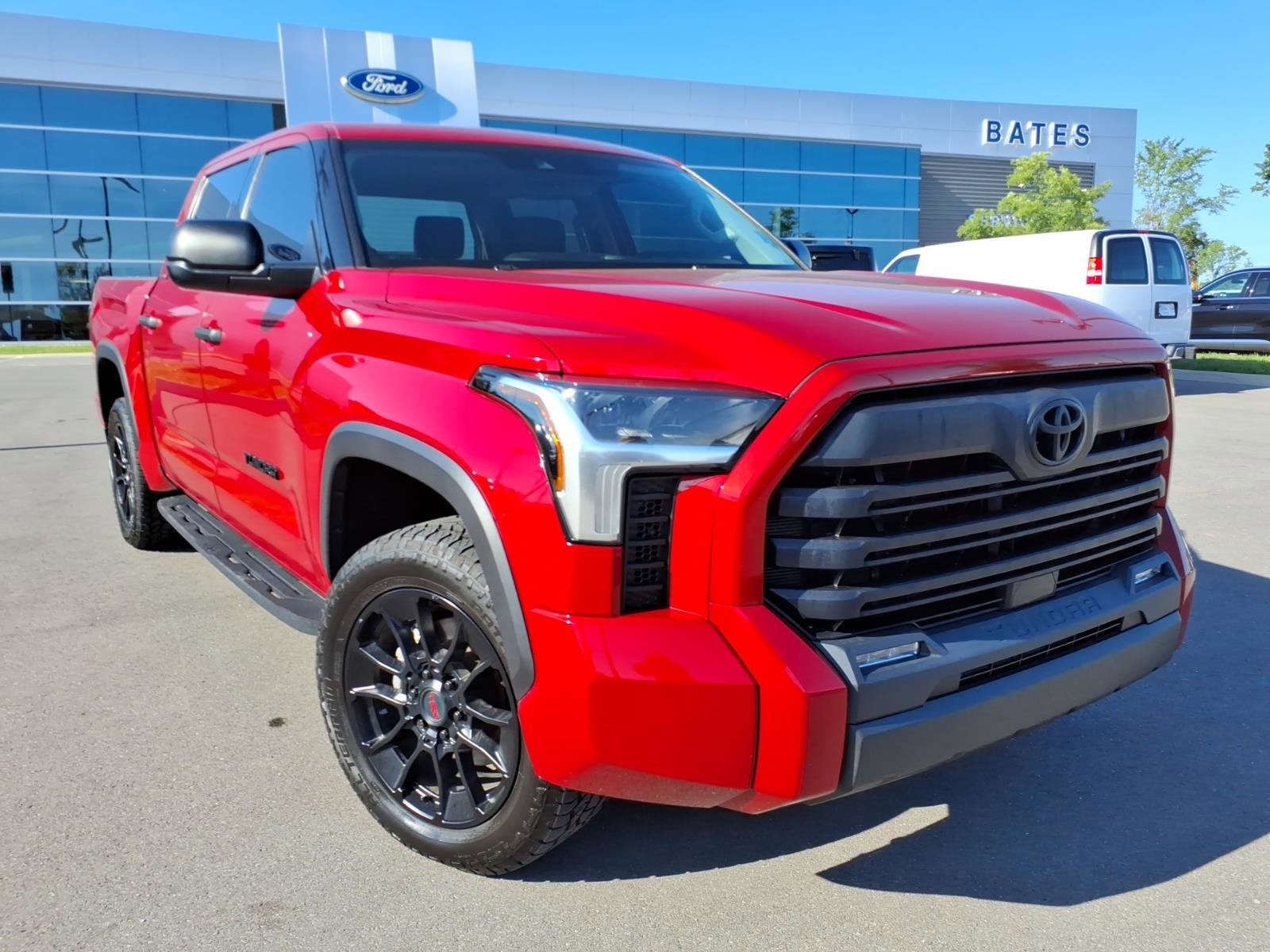 Used 2022 Toyota Tundra SR5 AWD/4WD image 1