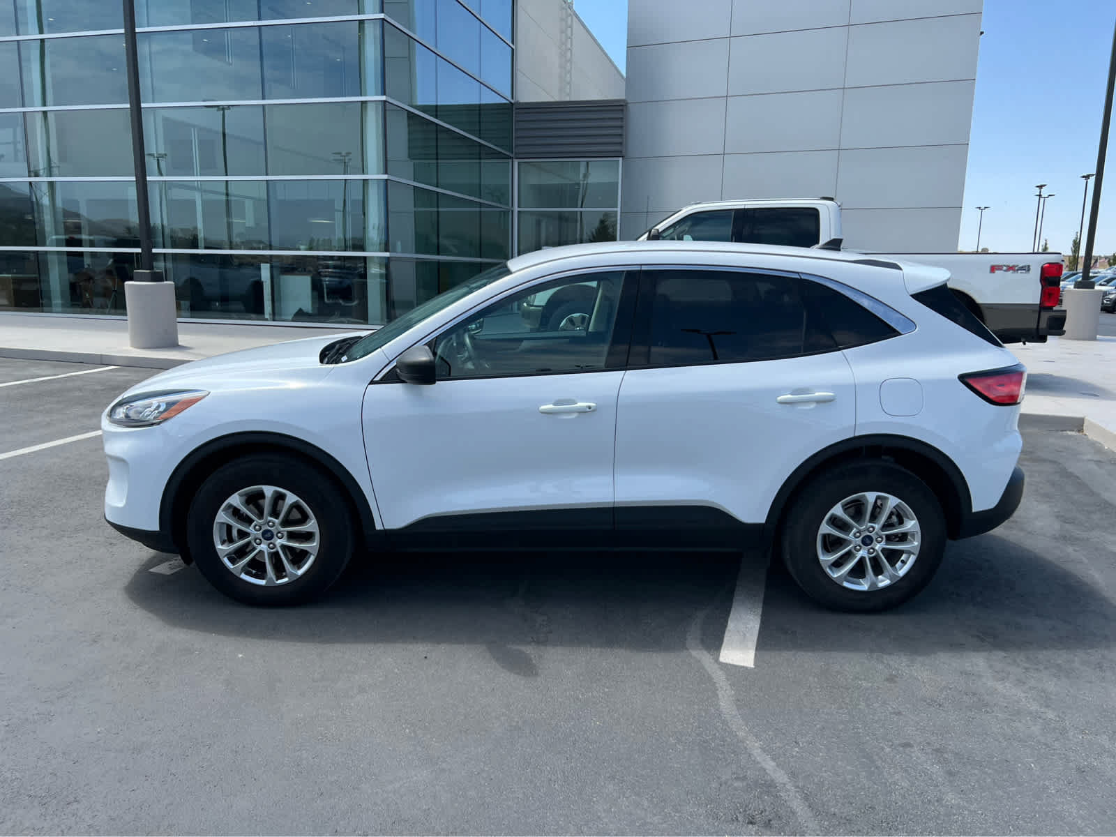 Certified 2022 Ford Escape SE AWD/4WD image 12