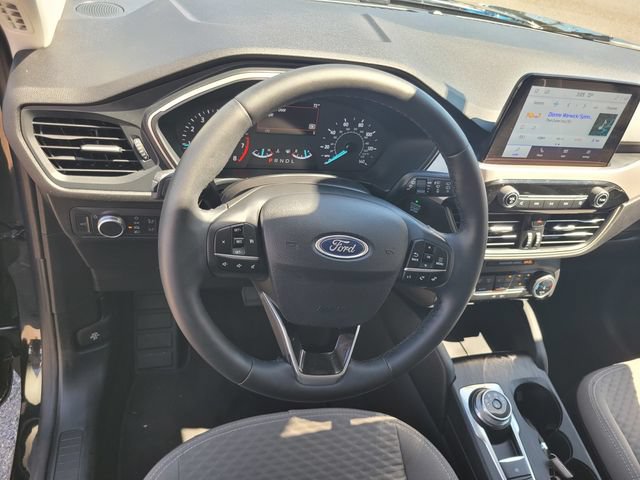 Certified 2022 Ford Escape SE w/ SE Sport Appearance Package FWD image 30