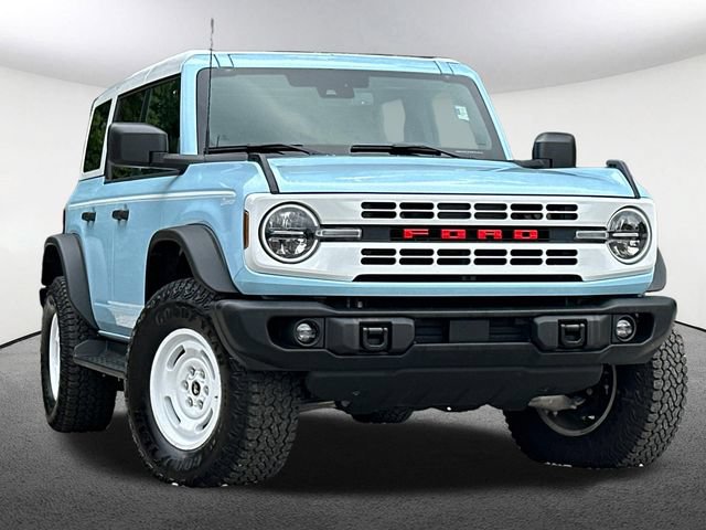 Certified 2025 Ford Bronco Heritage Edition AWD/4WD image 2