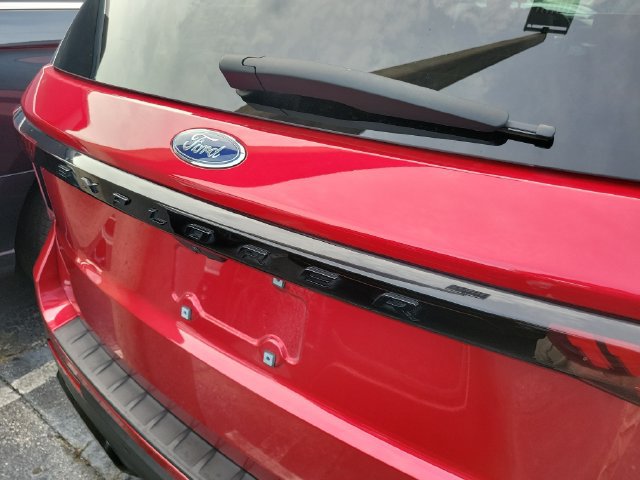 Certified 2025 Ford Explorer ST-Line w/ Premium Package RWD image 4