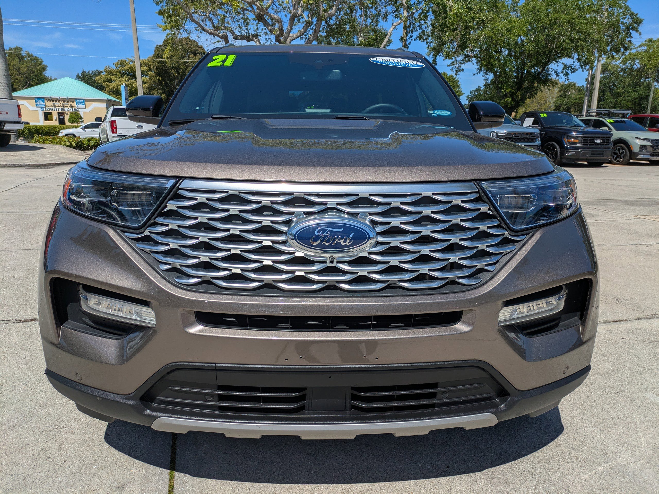 Certified 2021 Ford Explorer Platinum w/ Equipment Group 601A AWD/4WD image 8