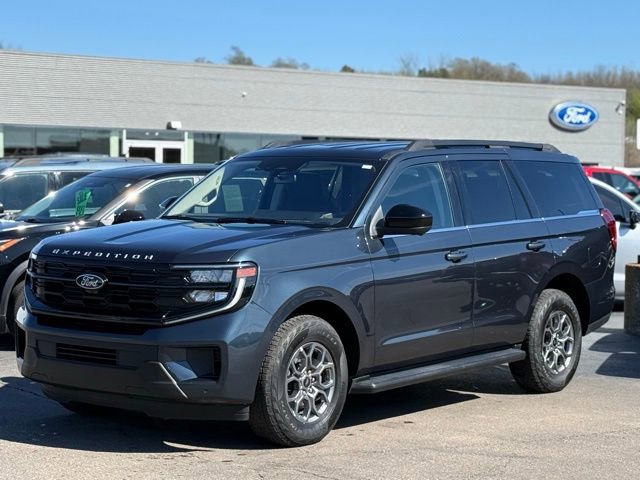 Certified 2025 Ford Expedition Active AWD/4WD image 37