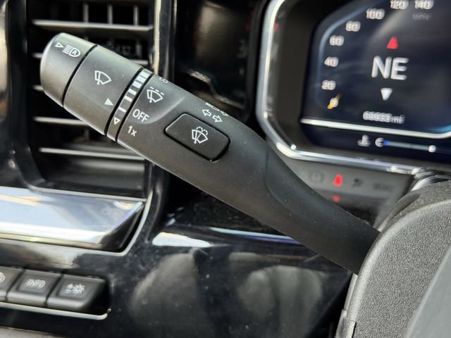 Used 2024 Chevrolet Silverado 1500 High Country w/ Technology Package AWD/4WD image 21