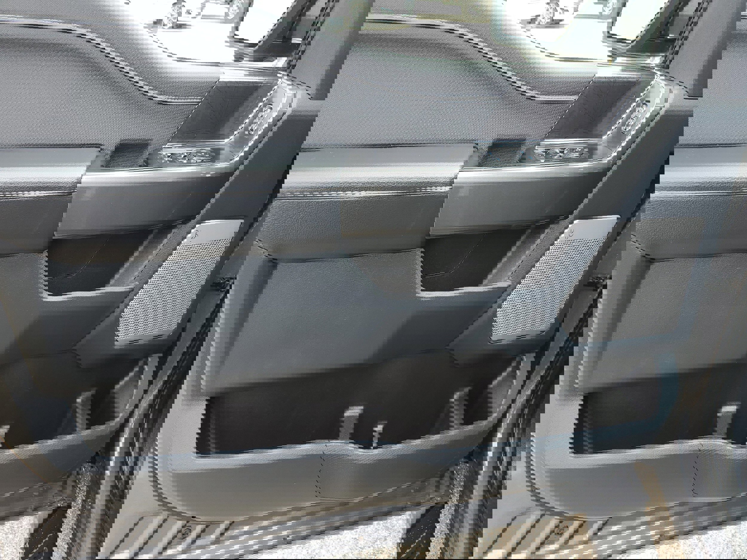 Certified 2022 Ford F150 XLT w/ Equipment Group 302A High image 20