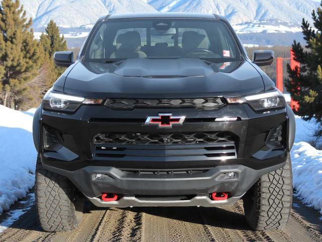 Used 2024 Chevrolet Colorado ZR2 w/ Technology Package image 8