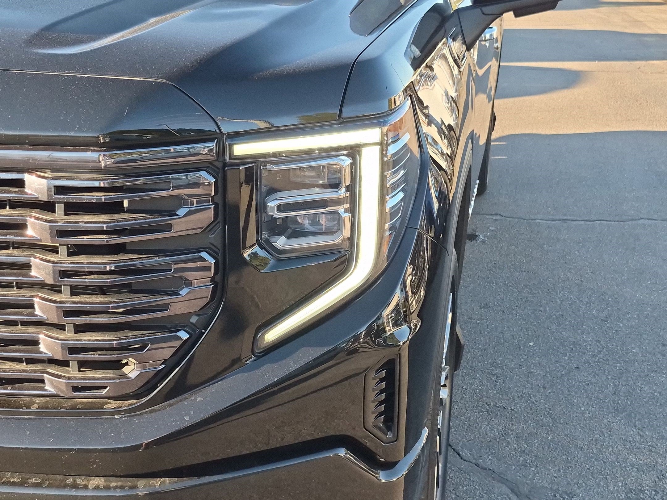 Used 2025 GMC Sierra 1500 Denali Ultimate AWD/4WD image 13