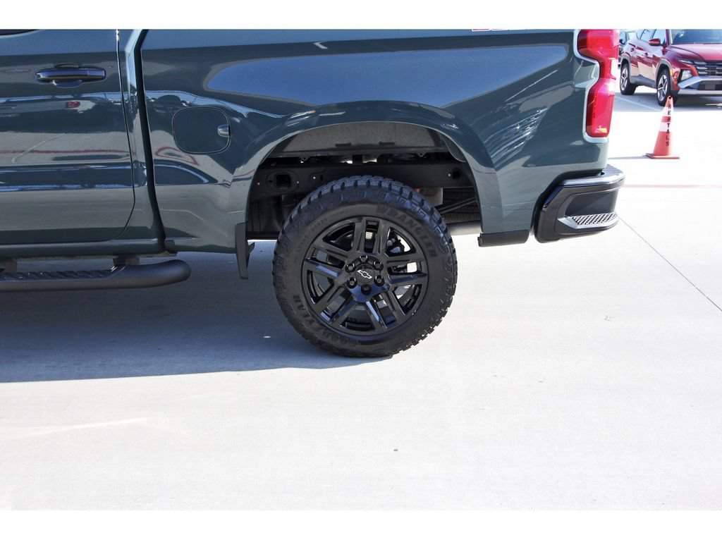 Used 2026 Chevrolet Silverado 1500 LT Trail Boss w/ Convenience Package II AWD/4WD image 29