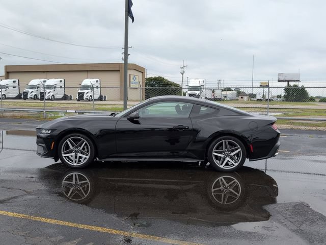 Certified 2024 Ford Mustang Coupe RWD image 4