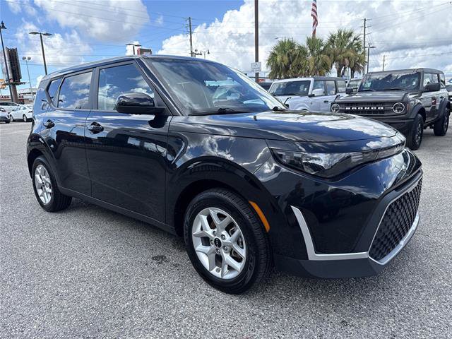 Used 2024 Kia Soul LX w/ Option Group 015 FWD image 15