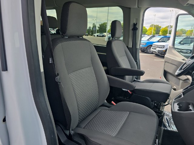Certified 2025 Ford Transit 350 XLT RWD image 24