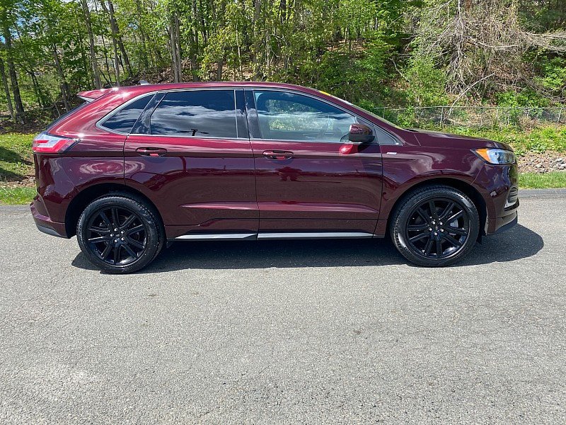Certified 2022 Ford Edge ST-Line w/ Class II Trailer Tow Package AWD/4WD image 5
