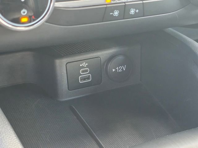 Certified 2025 Ford Escape ST-Line image 21
