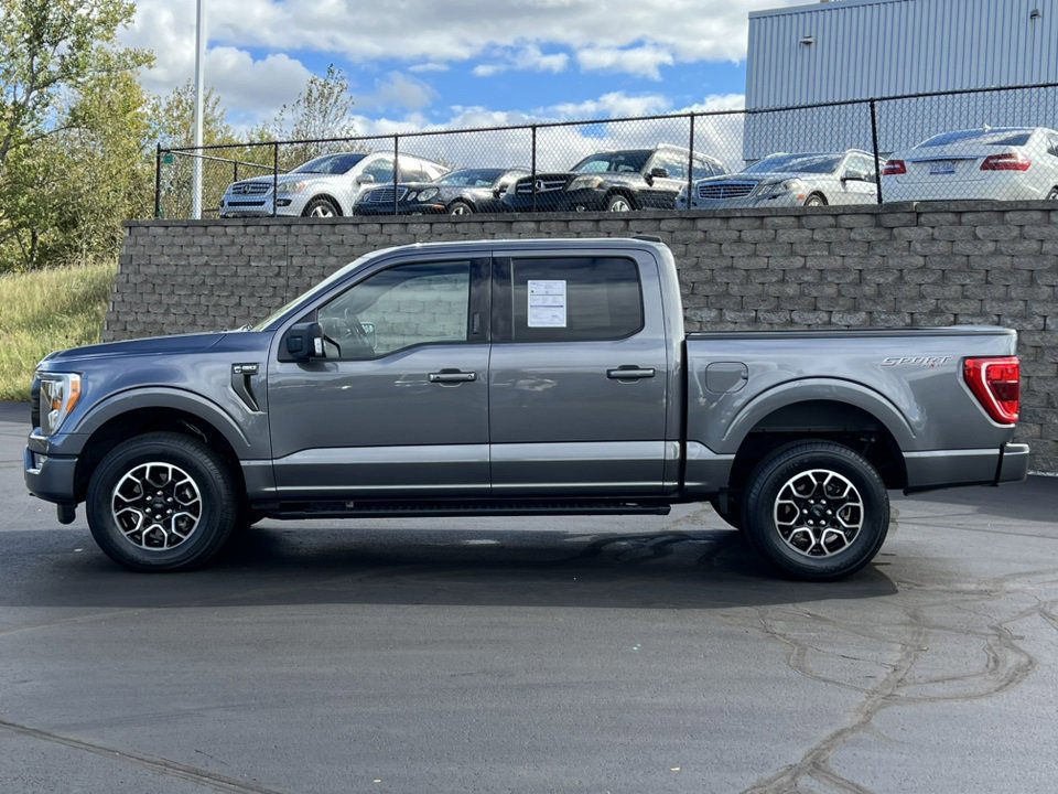 Certified 2022 Ford F150 XLT w/ Equipment Group 302A High image 4