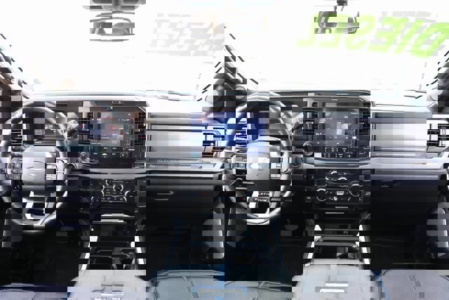 Certified 2025 Ford F250 Platinum image 13