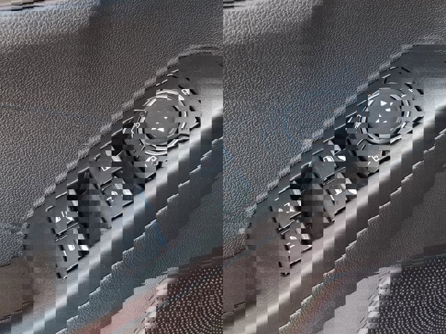 Certified 2023 Ford Escape Platinum w/ Premium Technology Package image 23