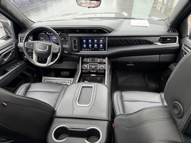 Used 2021 GMC Yukon XL Denali w/ Denali Premium Package AWD/4WD image 19