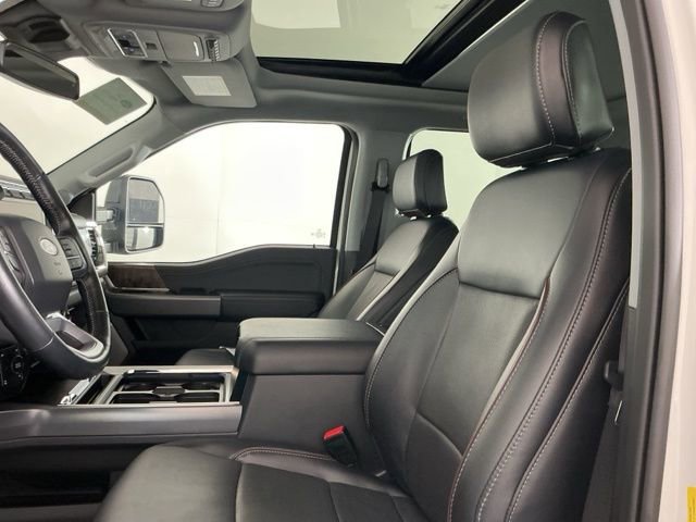Certified 2024 Ford F350 Lariat w/ Camper Package AWD/4WD image 18