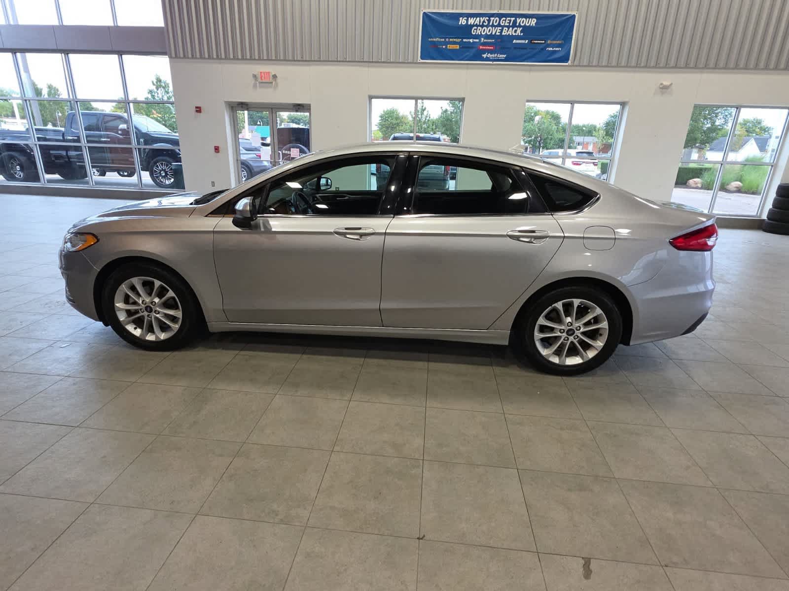 Certified 2020 Ford Fusion SE FWD image 13