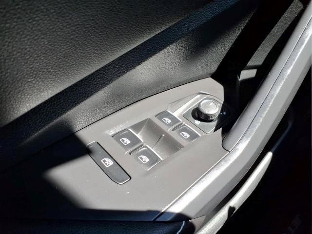 Used 2025 Volkswagen Jetta Sport FWD image 23