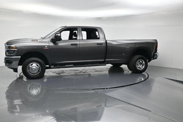 Used 2026 RAM 3500 Tradesman AWD/4WD image 6