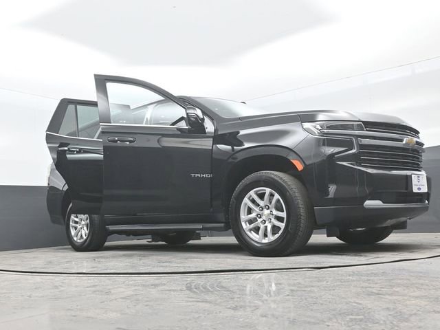 Used 2023 Chevrolet Tahoe LT w/ Luxury Package AWD/4WD image 29