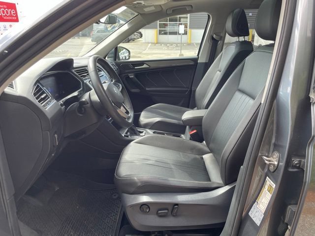 Used 2022 Volkswagen Tiguan SE AWD/4WD image 12