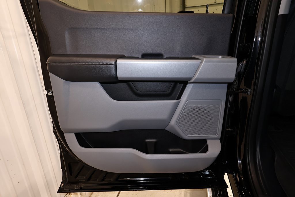 Certified 2024 Ford F450 XLT w/ 360-Degree Camera Package image 18