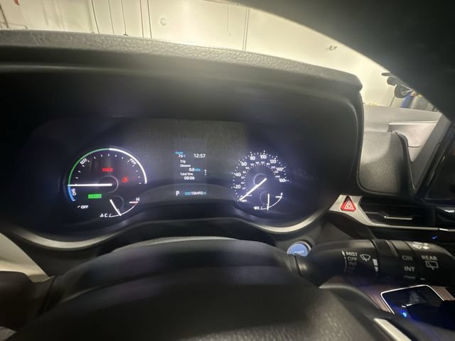 Used 2023 Toyota Sienna XLE FWD image 14