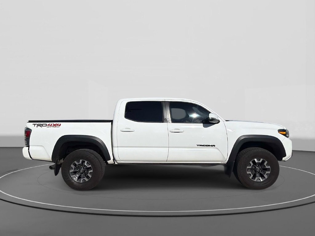 Used 2023 Toyota Tacoma TRD Off-Road w/ Black Out Package (TMS) AWD/4WD image 4