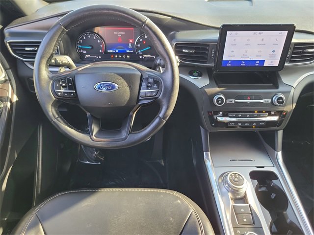 Certified 2020 Ford Explorer XLT w/ Equipment Group 202A image 8