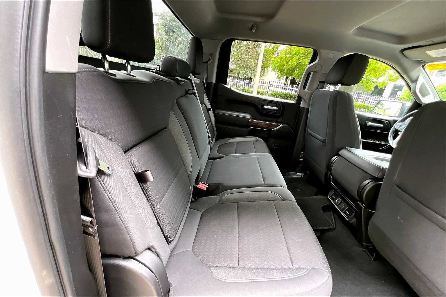 Used 2021 GMC Sierra 1500 Elevation image 18