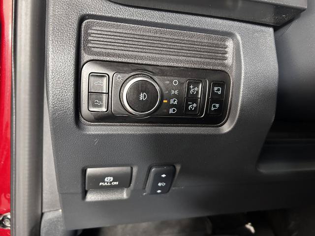 Certified 2025 Ford F350 Platinum w/ FX4 Off-Road Package AWD/4WD image 21