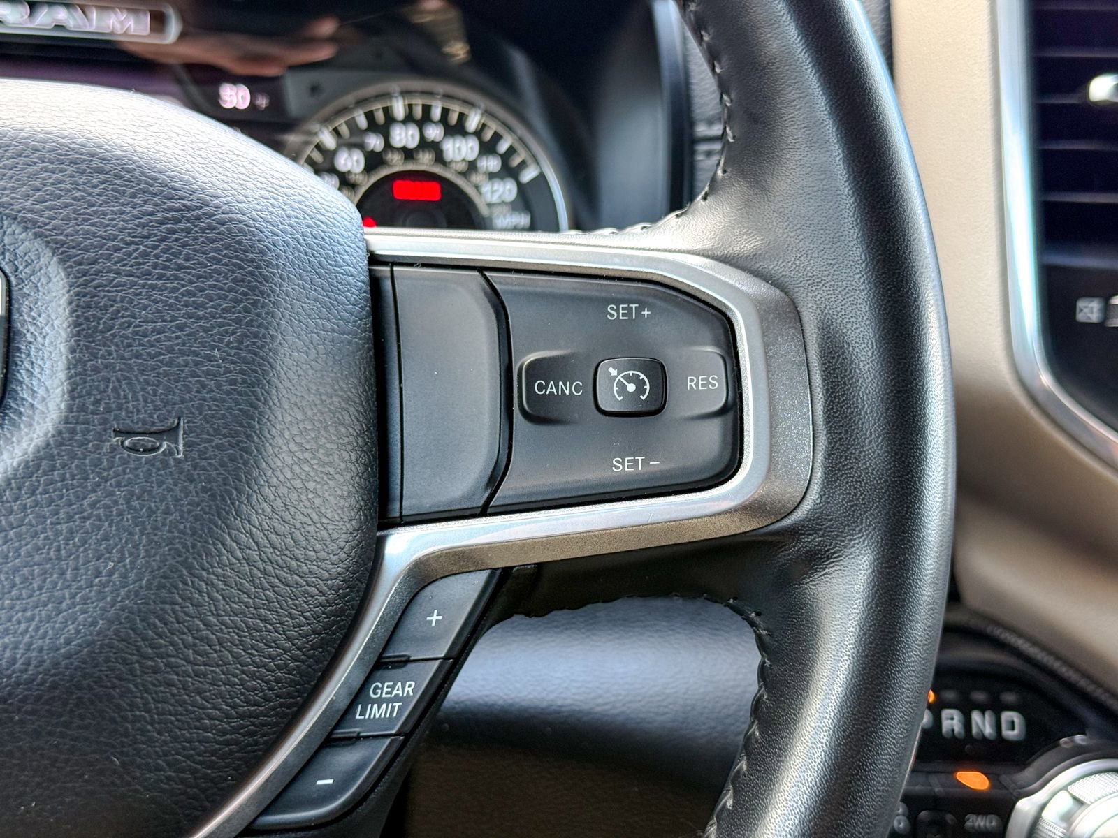 Used 2021 RAM 1500 Laramie AWD/4WD image 40