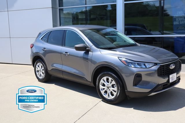 Certified 2024 Ford Escape Active AWD/4WD image 2