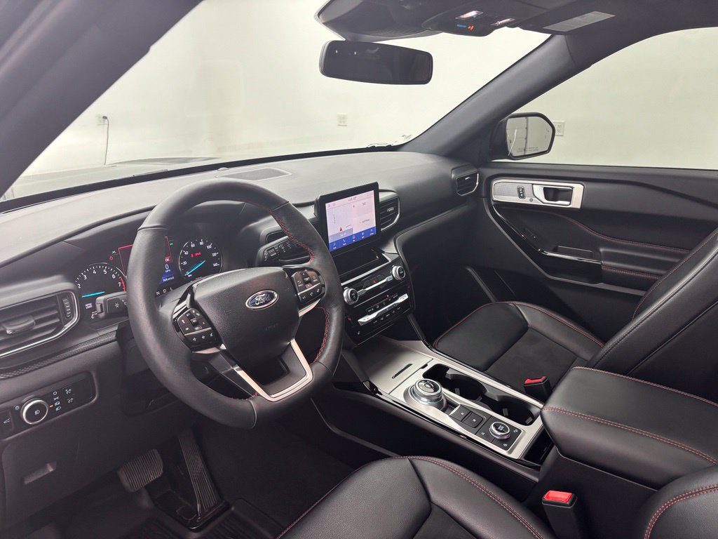 Certified 2024 Ford Explorer ST-Line w/ Class IV Trailer Tow Package AWD/4WD image 20