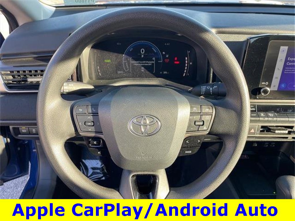 Used 2025 Toyota Camry LE image 15