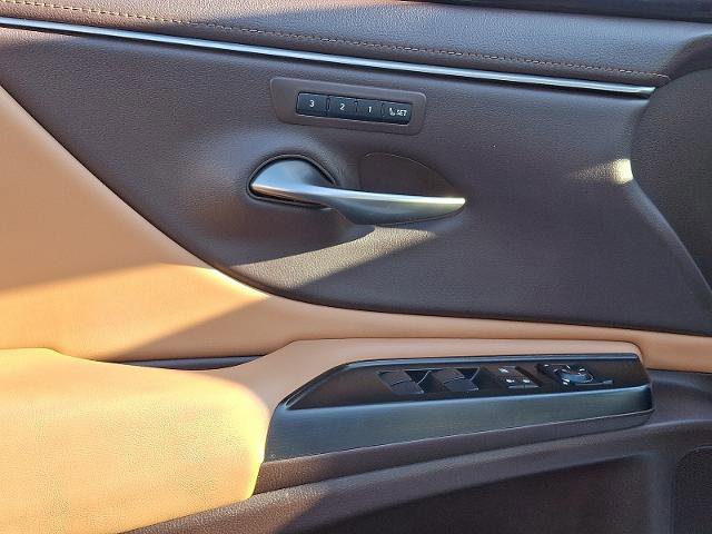 Used 2019 Lexus ES 350 350 image 12