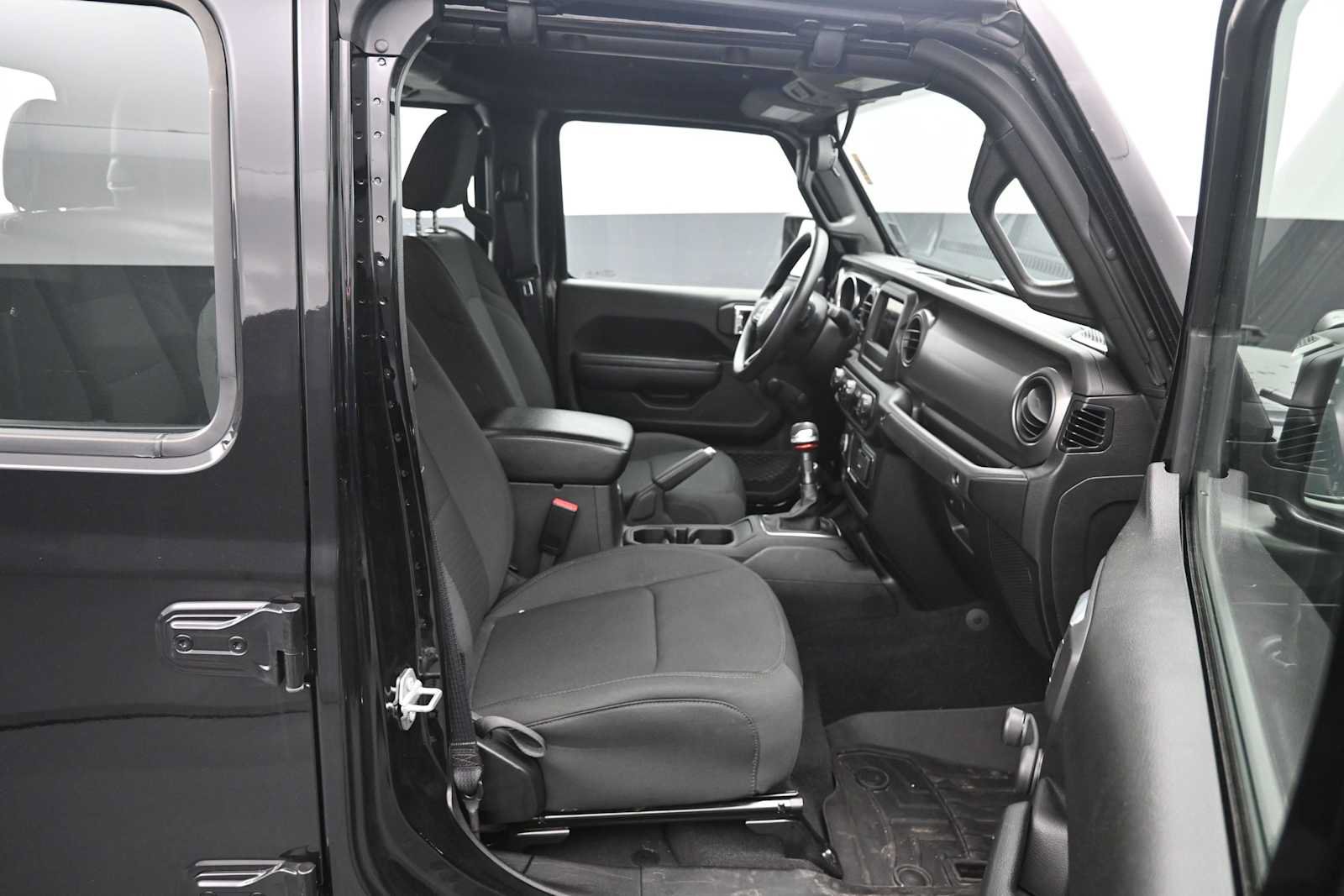 Used 2022 Jeep Gladiator Sport w/ Trailer Tow Package AWD/4WD image 23