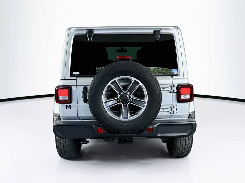 Used 2023 Jeep Wrangler Unlimited Sahara w/ Cold Weather Group AWD/4WD image 5