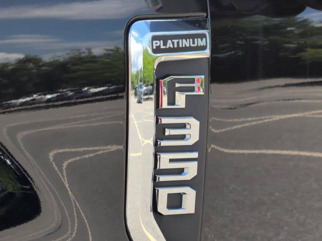 Certified 2022 Ford F350 Platinum w/ FX4 Off-Road Package AWD/4WD image 10