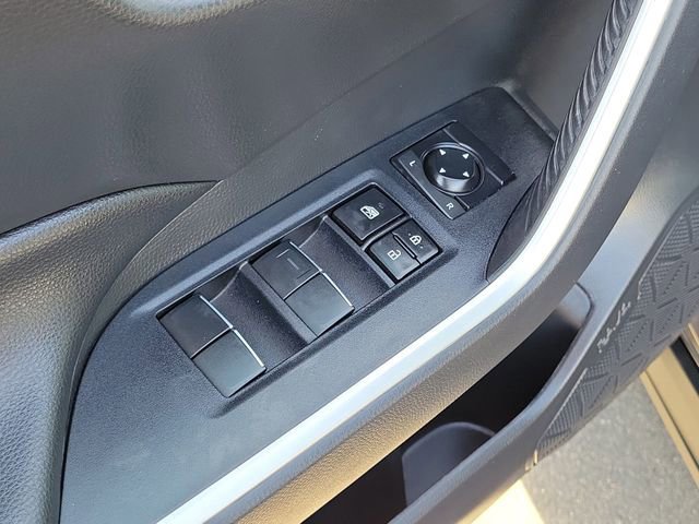 Used 2021 Toyota RAV4 XLE Premium FWD image 20
