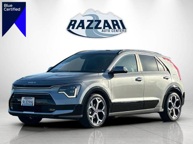 Used 2024 Kia Niro SX Touring