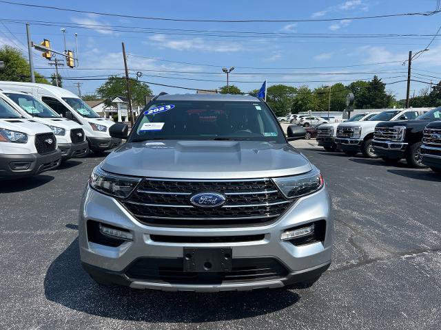 Certified 2023 Ford Explorer XLT w/ Equipment Group 202A AWD/4WD image 2