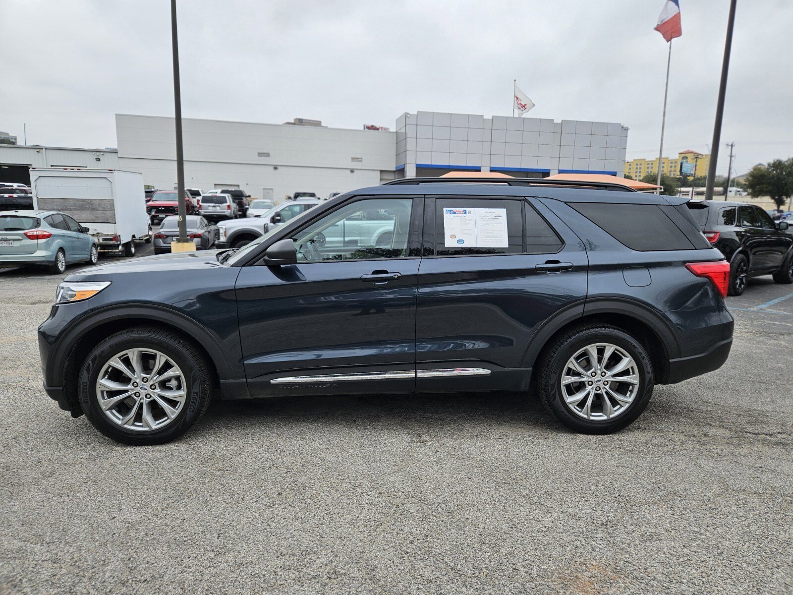 Certified 2023 Ford Explorer XLT w/ Equipment Group 202A image 6