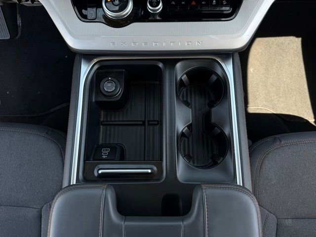 Certified 2025 Ford Expedition Max Active AWD/4WD image 36